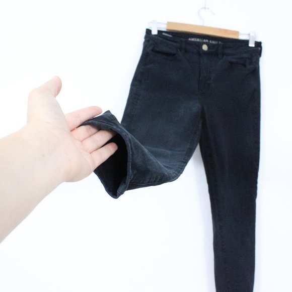 *American Eagle Black Super Stretch Skinny Jeans - Picture 6 of 13